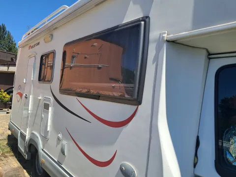 Foto Roller Team Auto-Roller 7 maxi 2007 - Camper ROLLER TEAM 7 MAXI mansardato