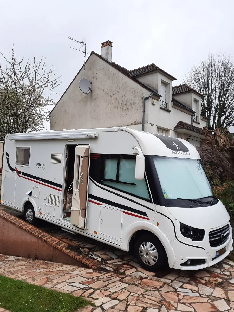 Autostar I 690 LC 2016 - Camper Integral Autostar I 690 LC Prestige