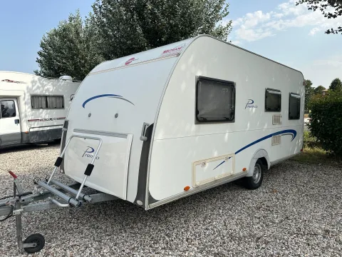 Foto Bürstner Caravan Premio 4502 TS 2012 - Burstner Caravan Premio 4502 TS