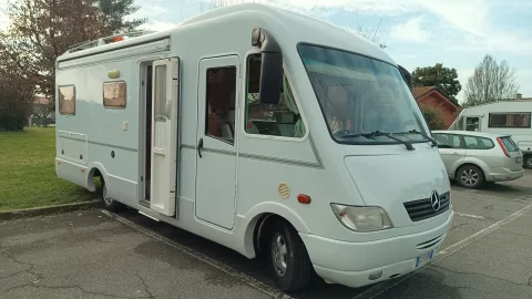 Foto EVM System X5L 2003 - Motorhome EVM System X5L monoscocca vetroresina