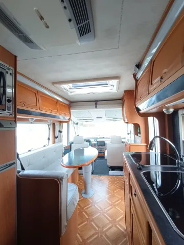 Foto EVM System X5L 2003 - Motorhome EVM System X5L monoscocca vetroresina