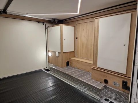 Foto C.I. Horon 90 M 2026 - CI International Horon 90M SELEKT