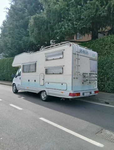 Foto C.I. Riviera GT 1999 - Riviera gt 7 posti clima in celulla dometic