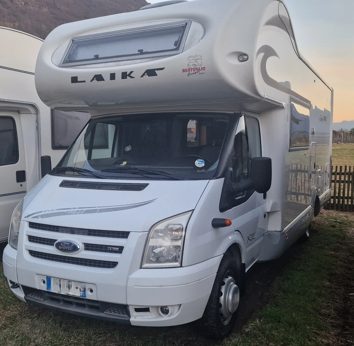 Laika X 700 2009 - Vendo Laika X700