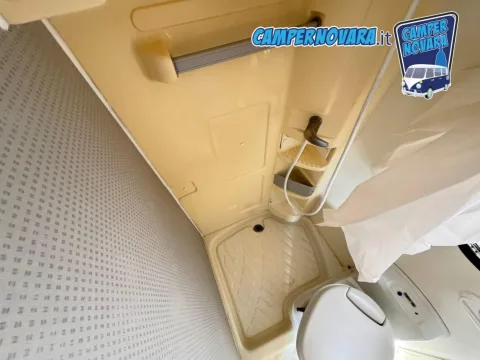 Foto Challenger Genesis 45 2006 - Mansardato Challenger Genesis 45