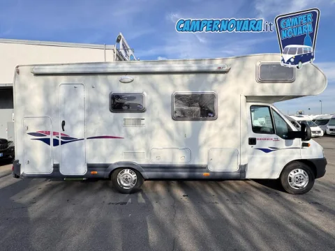 Foto Challenger Genesis 45 2006 - Mansardato Challenger Genesis 45