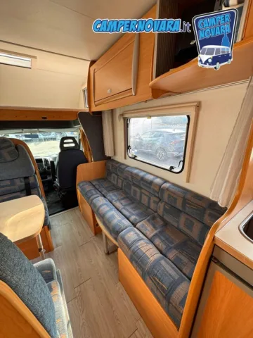 Foto Challenger Genesis 45 2006 - Mansardato Challenger Genesis 45