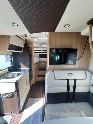 Foto McLouis Mc4 265 2022 - Mc Louis MC4 265