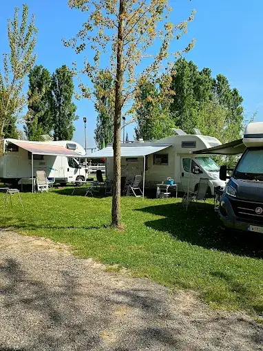 Sosta camper Cavalieri del Po